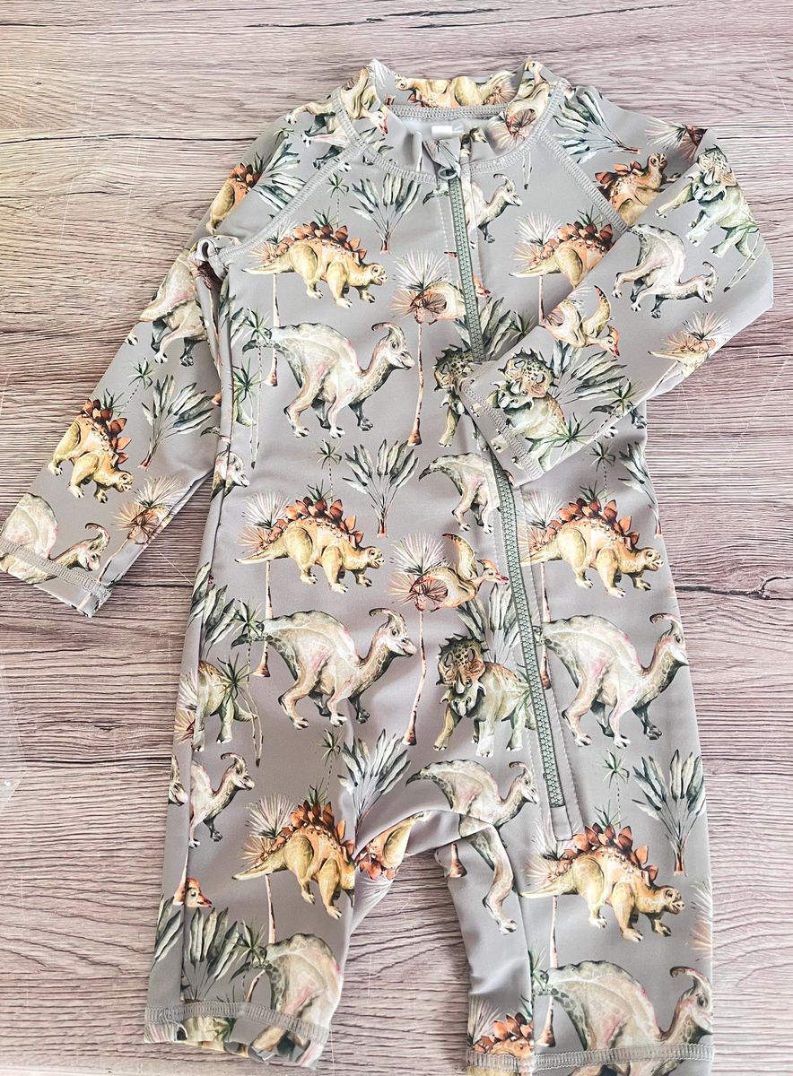 Hust and claire badedrakt dinosaur seagrass longsleeves